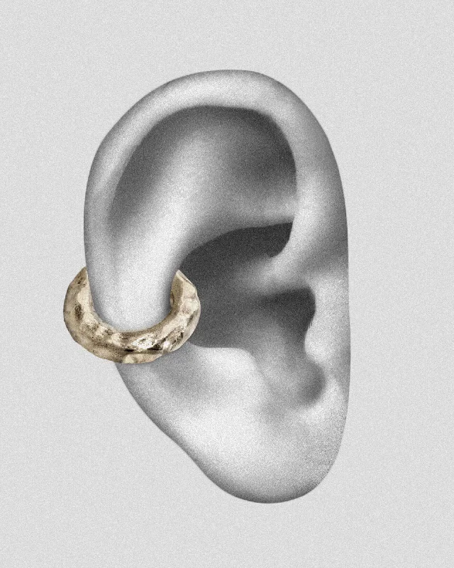 Ombria Ear Cuff