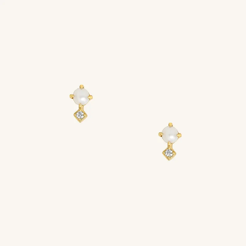 Voyage Pearl Studs