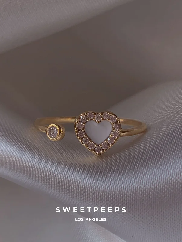 Daphne Ivory Heart Ring